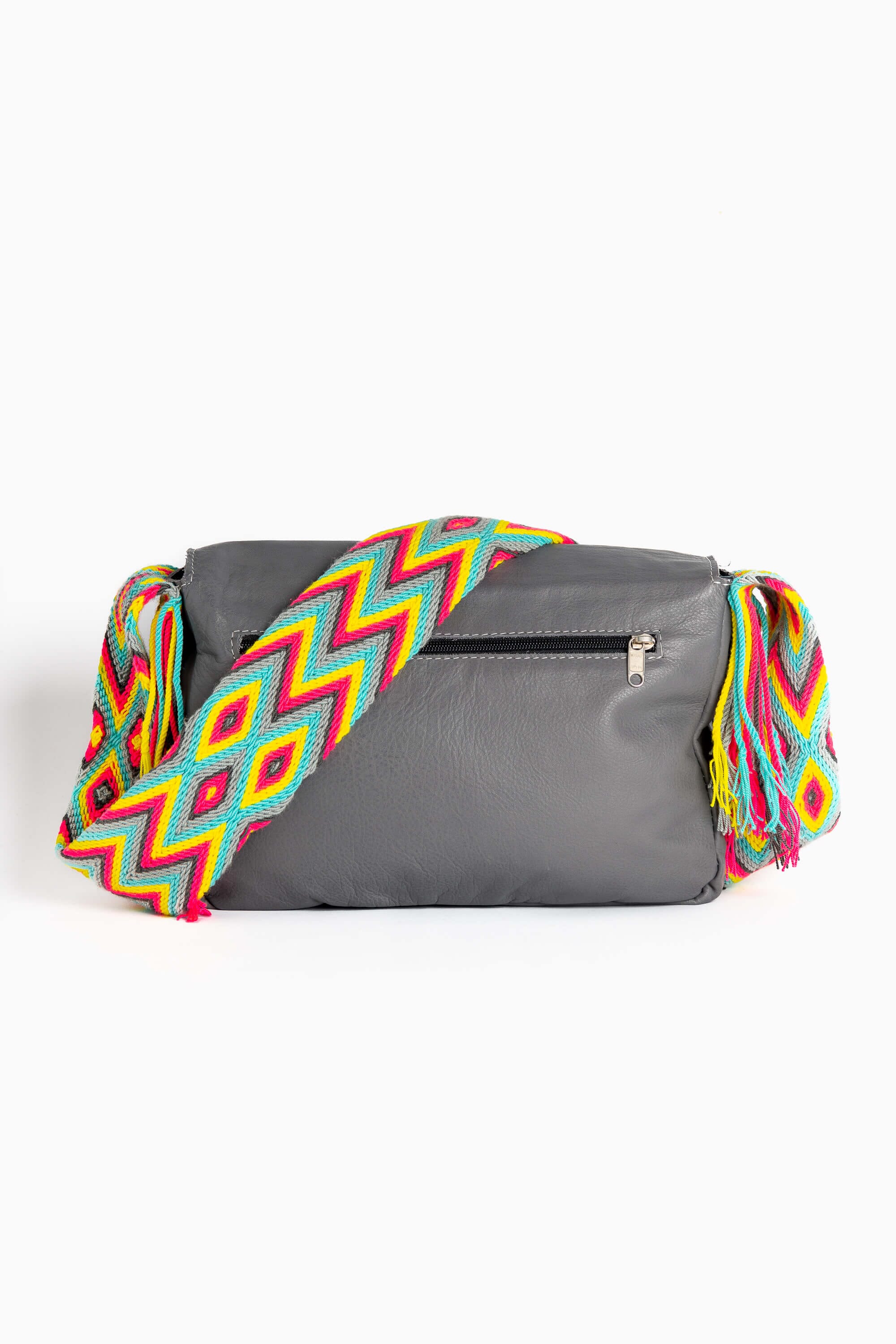 Bolso bandolera en cuero con asa Wayuu 
