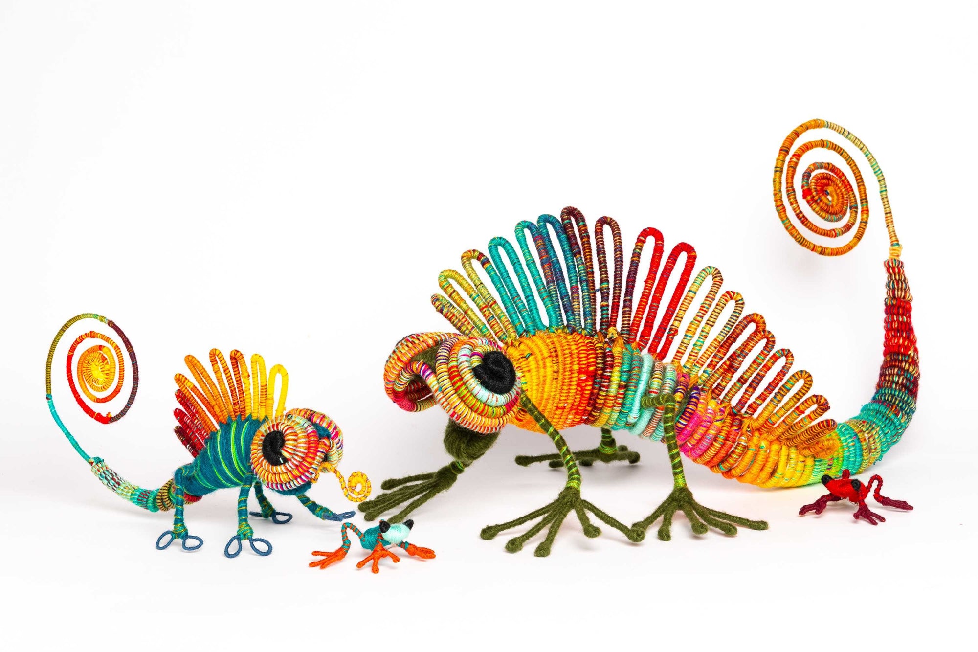 Iguana en escultura textil