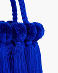 Bolso con pompones y borlas de algodón
