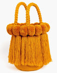 Bolso con pompones y borlas de algodón
