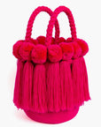 Bolso con pompones y borlas de algodón
