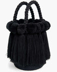 Bolso con pompones y borlas de algodón
