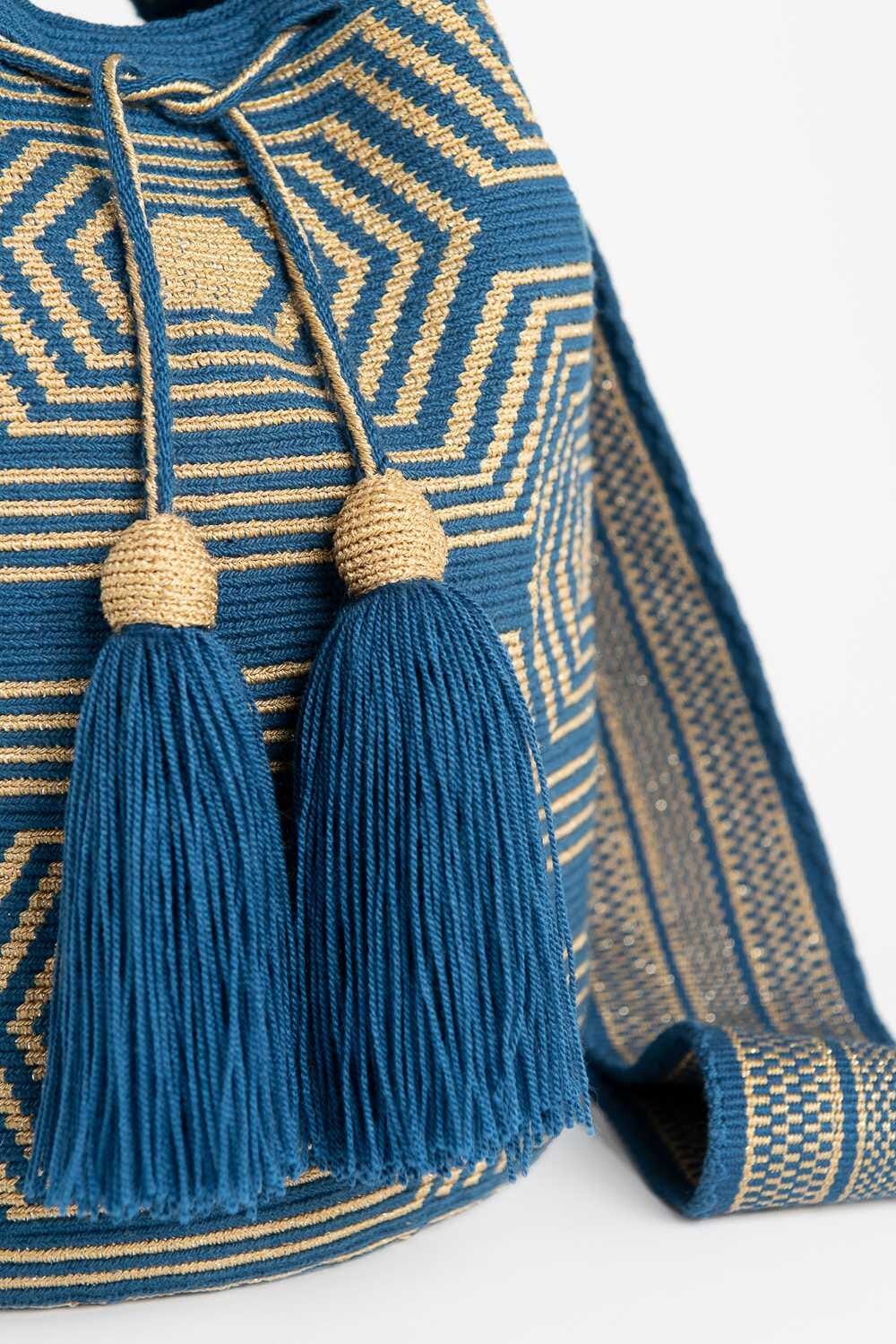 Bolso bandolera Wayuu a una hebra. 
