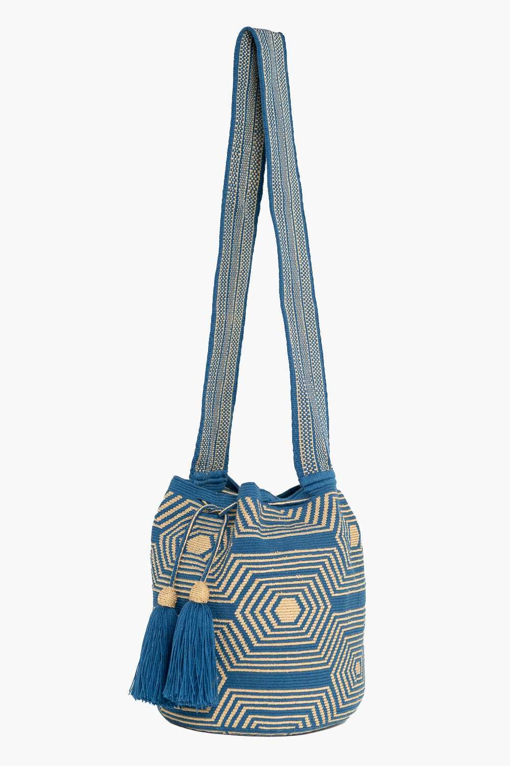 Bolso bandolera Wayuu a una hebra. 
