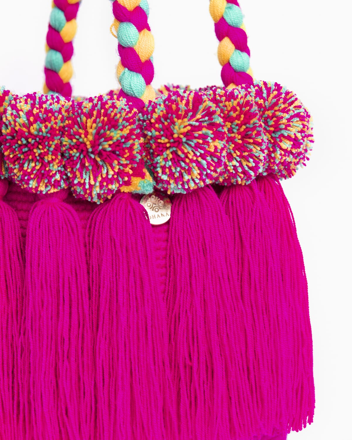 Bolso con pompones y borlas de algodón multicolor
