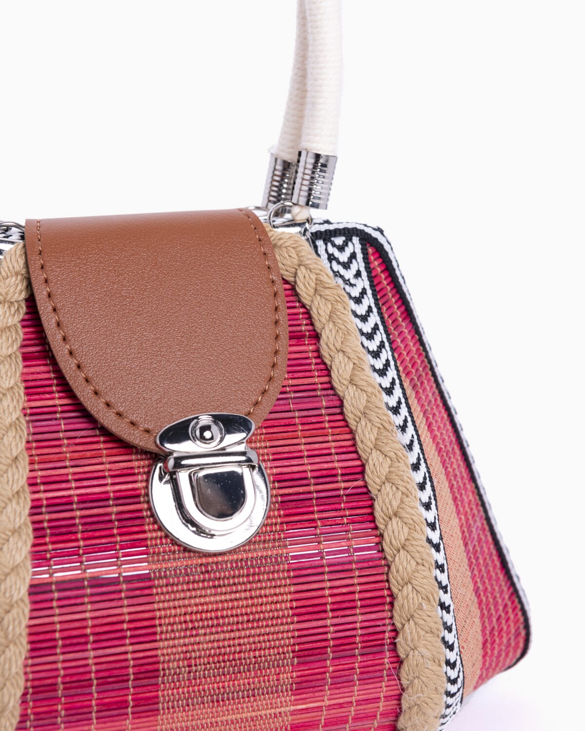 Bolso en bambú hecho a mano 