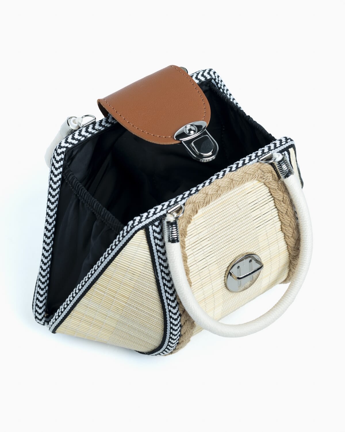 Bolso en bambú hecho a mano 