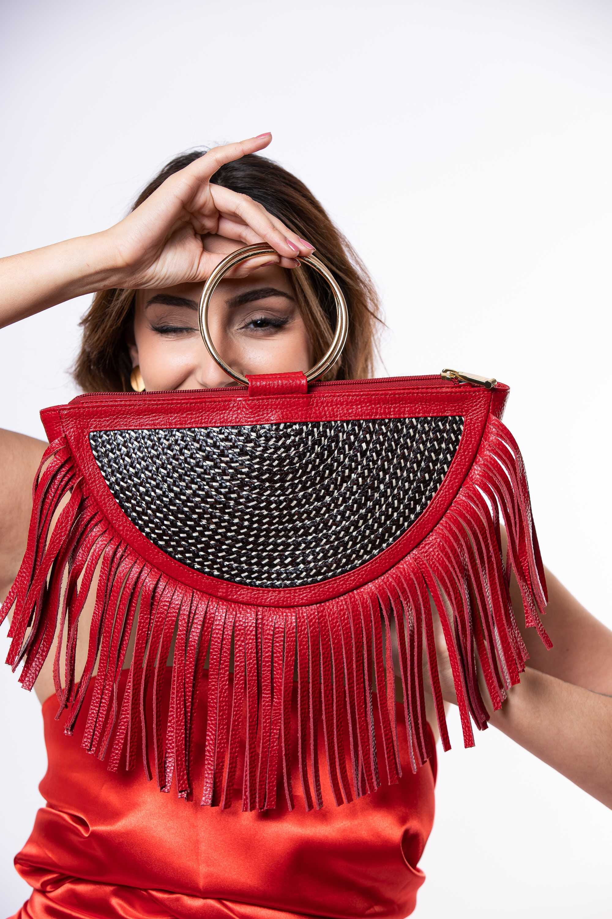 Bolso fibra vegetal con asas de metal 