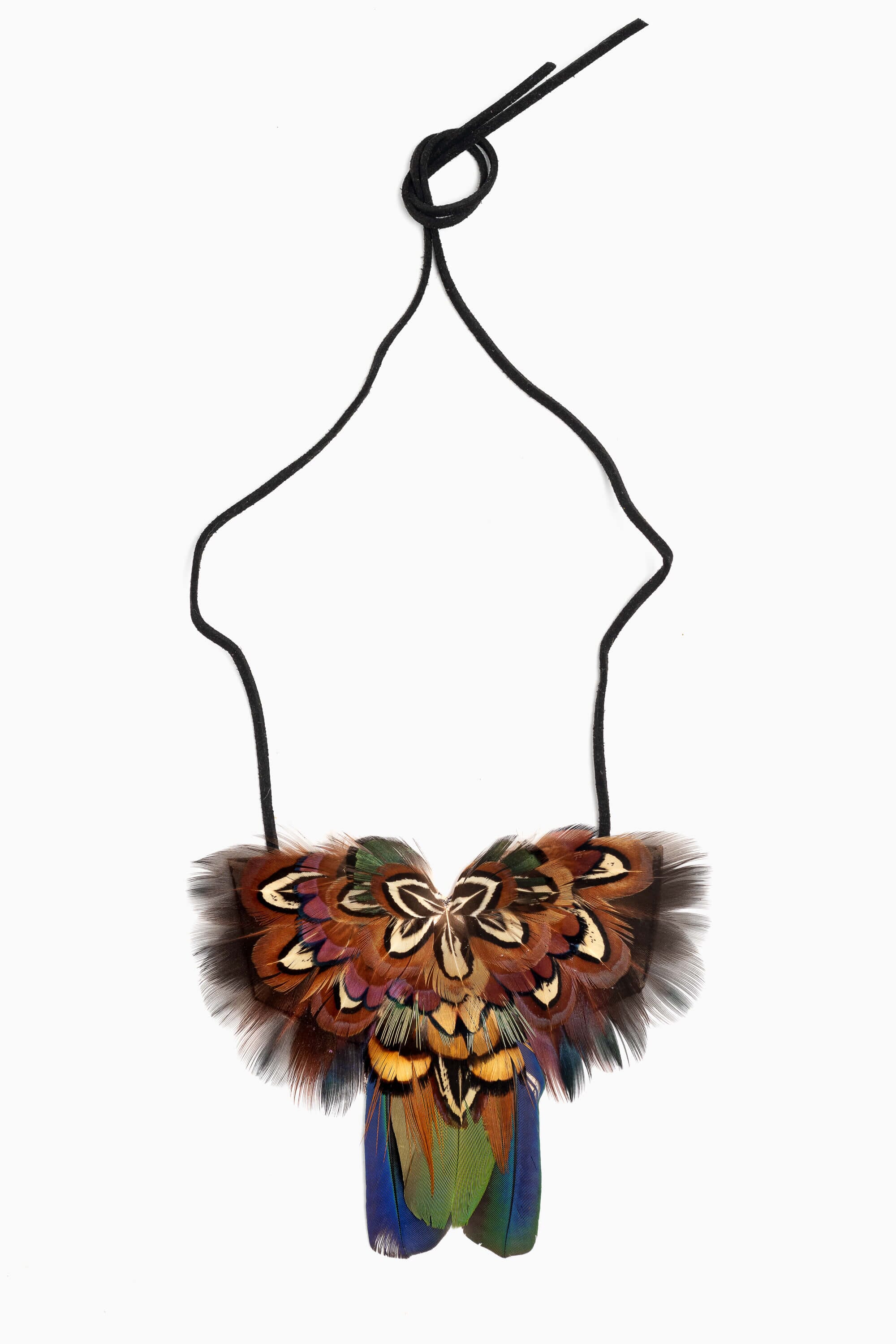 Collar con plumas