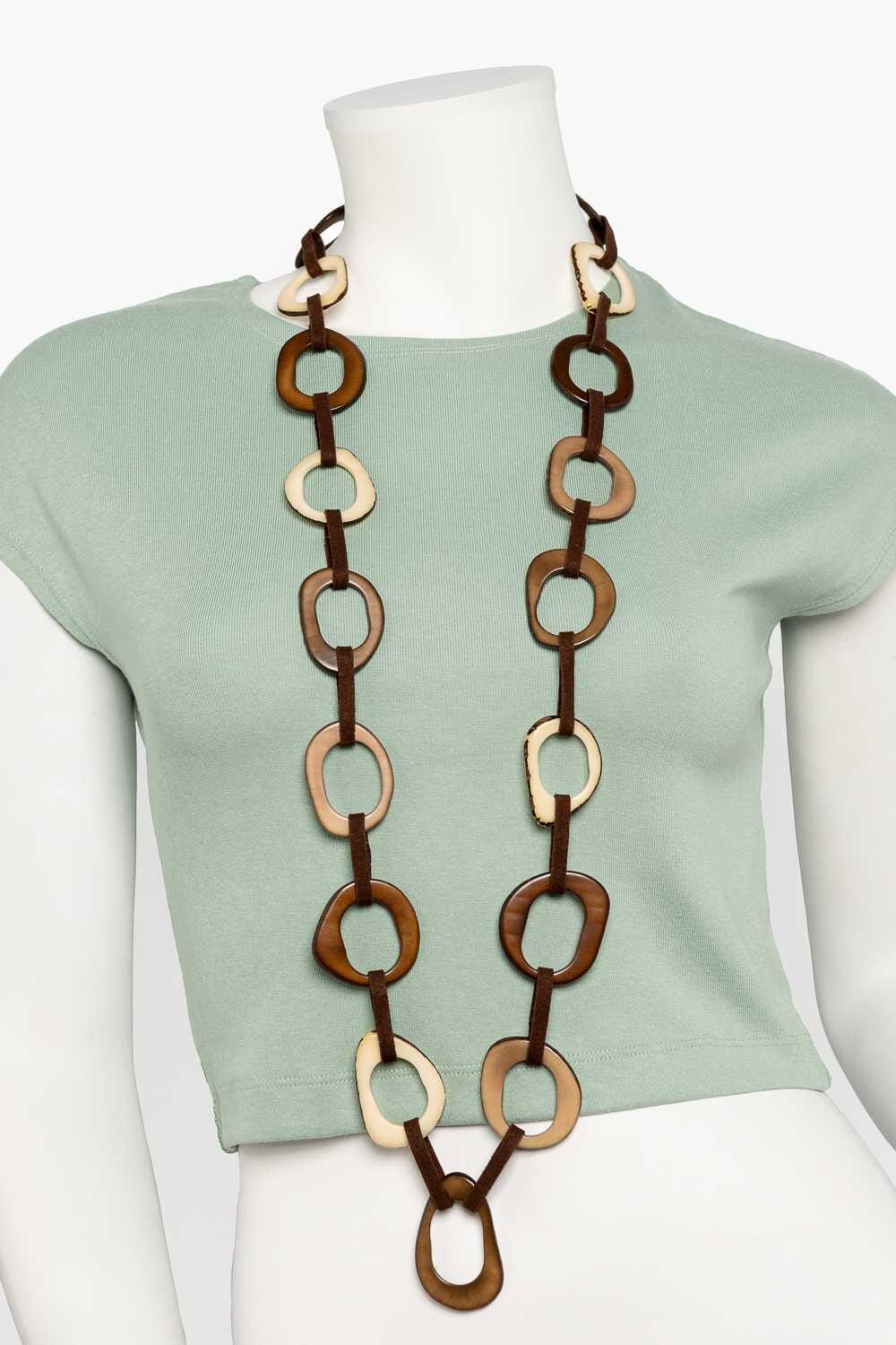 Collar en nuez de tagua 
