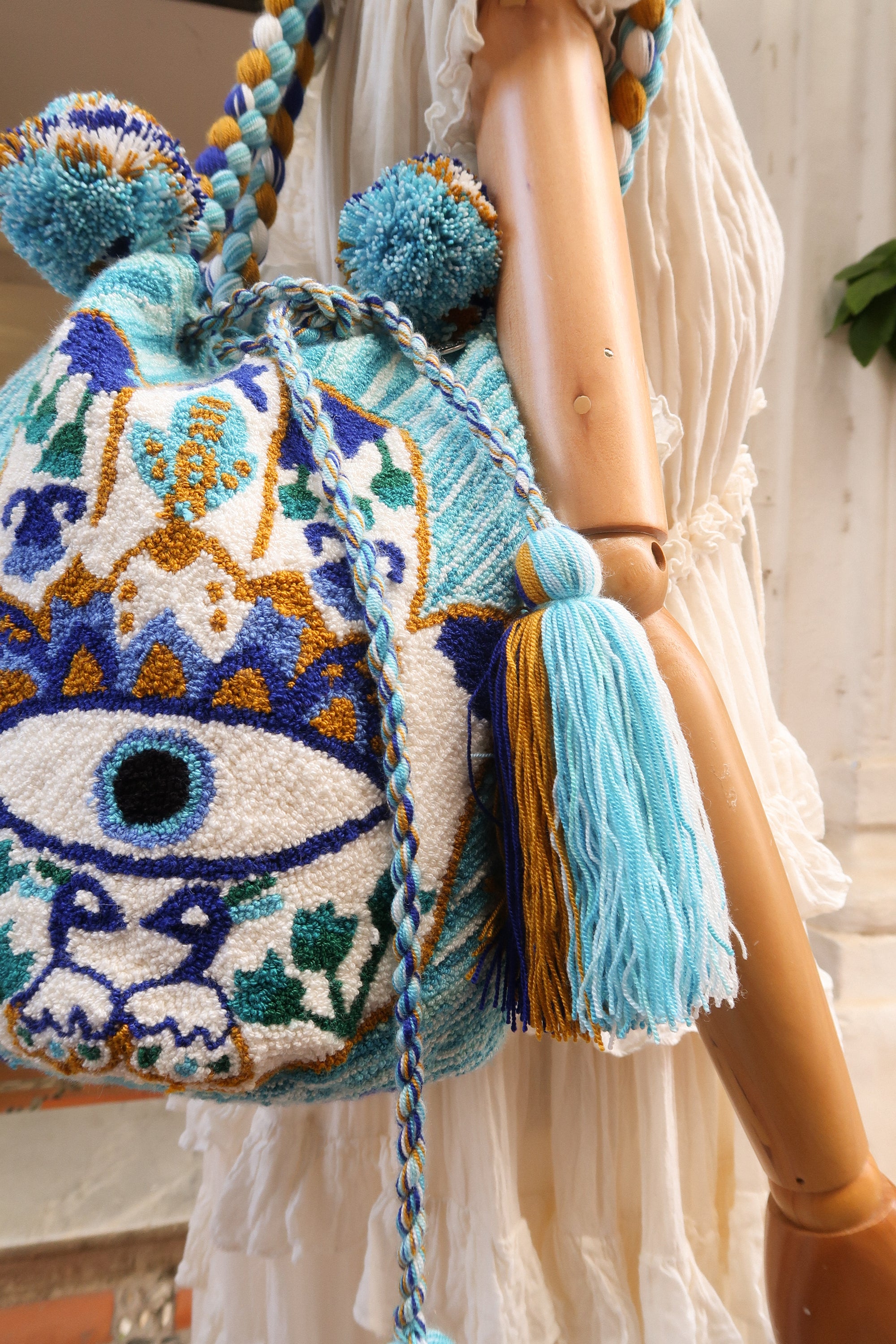SHOULDER BAG ARAGUA